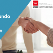 Escuela de oficios con imagen de apoyo social usada como recurso para noticia “Acompañando a una generación”