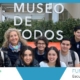 Grupo de alumnos con su profesora de excursión en Museo de Todos